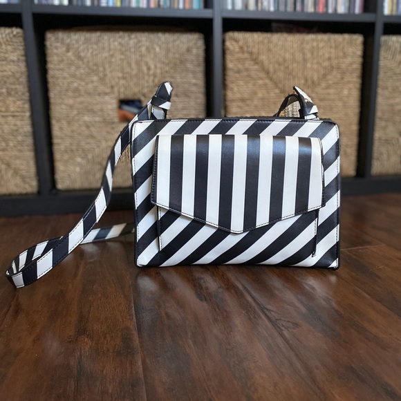 Zara Handbags - Zara - Black & White Crossbody Bag